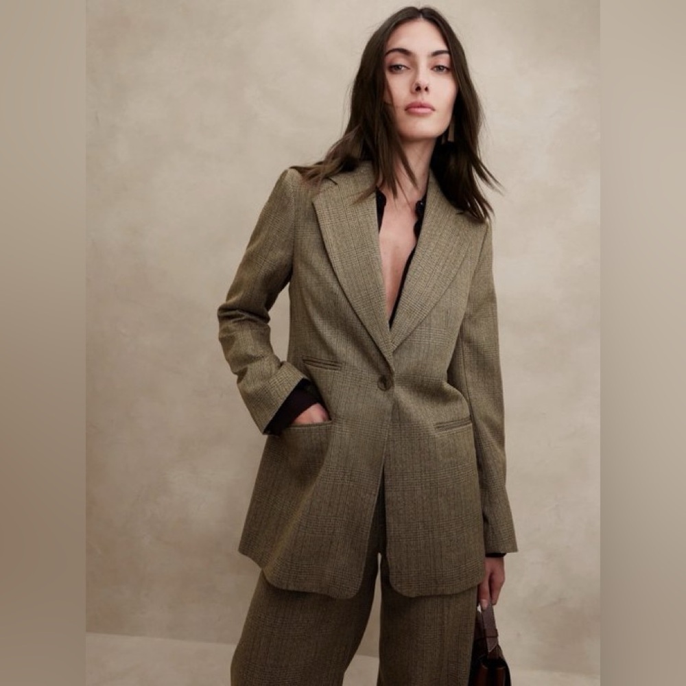 NWT! Banana Republic Downtown Plaid Lido Sculpted Italian Wool Blazer 🩷